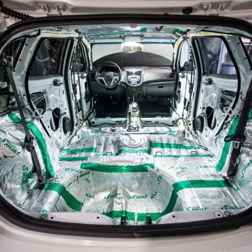 01-shumoizolyatsiya-toyota-camry-1