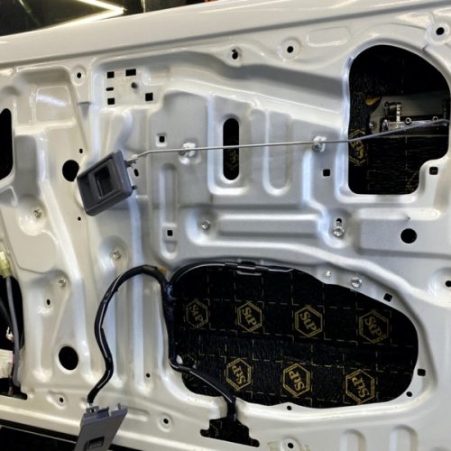 Toyota-land-cruiser-noise-insulation-10