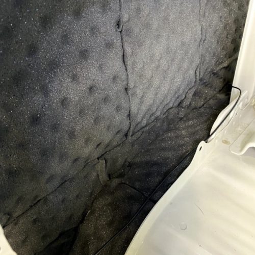 Toyota-land-cruiser-noise-insulation-9