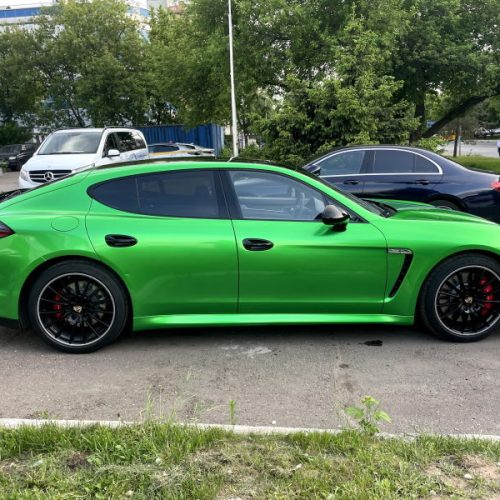 porshe-panamera-tsvetnaya-okleyka-6