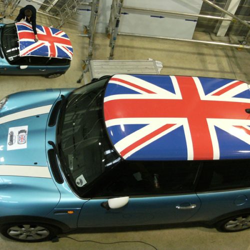 the-roof-of-the-car-4